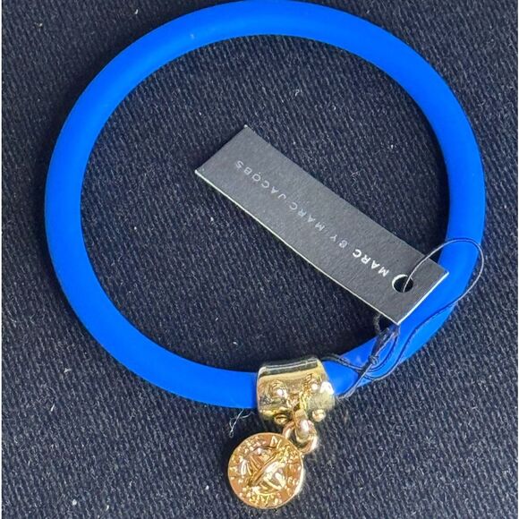 Marc By Marc Jacobs Electric Blue With Gold Tone TurnLock Charm Rubber Stretch - Picture 1 of 6